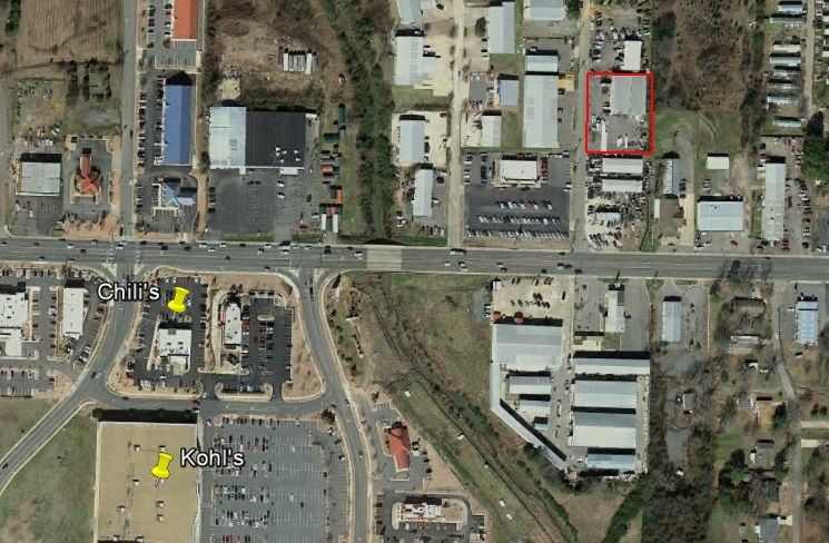 Retail/Industrial Showroom : 1020 Jim's Lane, Conway, AR 72032